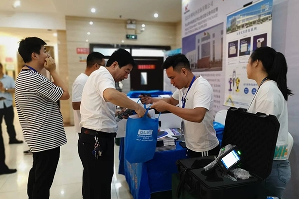 為客戶(hù)介紹